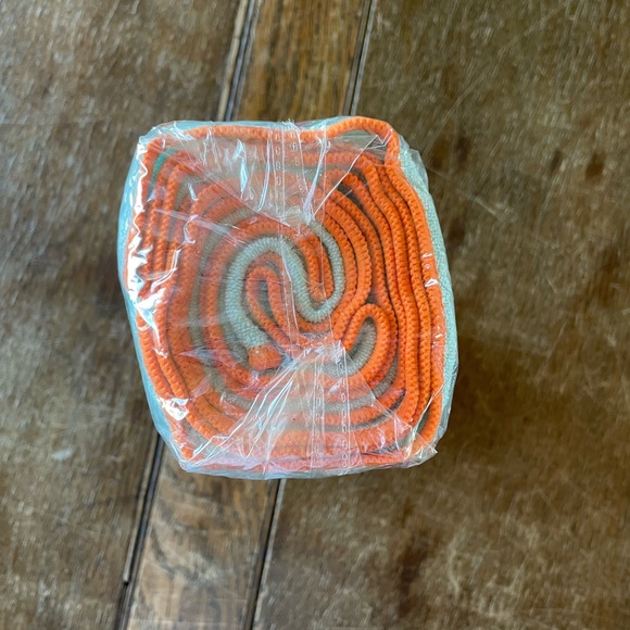 Summer & Rose Yoga Microfiber Towel - Picture 3 of 4